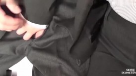 FC2 4578587 【发售到月底，瘦脸马赛克】在某投资公司工作的妻子，光天化日之下在商务会议间隙在酒店口交服务。
