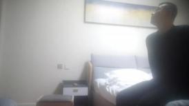 【黑桃探探】约操良家骚人妻，喝酒聊聊天，洗完澡今日正题，埋头吃屌，张开双腿迎接