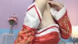 放着一曲【来啊，快活啊】 明媚女子，艳舞骚起，鸡巴硬朗直径！