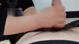 风韵犹存气质短发阿姨，大哥前去按摩店勾搭，蹲好几天了，加钱大干一场，确实有阿姨的味道，干起来回本了！