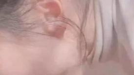 挺白的萌妹子，细心口活儿，小白嫩穴承受大鸡巴的抽插，淫声叫春！