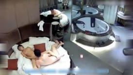 丰满肉感极品少妇约到情趣酒店脱光光逼毛黑黝黝让人流口水欲望躁动在床上互相缠绕爱抚不停耸动操【水印】