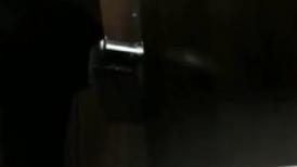 角度不错的韩国商场女厕 后拍那些怕脏美女撅着屁股尿尿骚逼被一览无遗