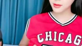 极品红衣小妹颜值不错大秀直播黑丝诱惑激情啪啪，让大哥揉捏骚奶子，肤白貌美无套抽插草的骚逼直颤抖内射了