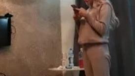国产土豪专门草老外为国争光，欧美大洋马看着就是得劲，高挑身材口活进爆玩足交，直接上位叫声都那么动人
