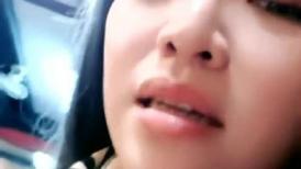 户外网红 露脸手持镜头骚货 卫生间里面掰穴特写，刚刮得毛毛美鲍鱼对白刺激