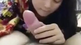 漂亮韵味阿姨 吃鸡技术是真好 看着都享受 不要说被舔口了 那表情眼神也勾人