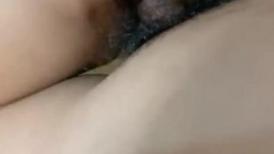 极品尤物！颜值小骚货！抓起大屌深喉，骚逼磨蹭JB，翘起屁股后入猛怼，爽的娇喘呻吟