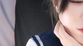 难得一见超肥白虎美穴！学生制服网红小姐姐！扒开内裤跳蛋塞入，假屌抽插，娇喘呻吟好听