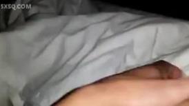 熟女妈妈 哎呀 哎呀 痒 痒死啦 丰腴身材短发阿姨 稀毛鲍鱼被操的表情很舒坦