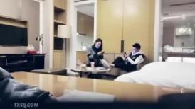 172CM丰满性感的大胸美少妇酒店伺候纹身男,男的要求太多挑三挑四的,美女不耐烦