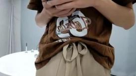 【瘦子探花梦幻馆】良家，美容院漂亮小少妇，床单湿好大一片，怪不得隔三岔五约炮-1