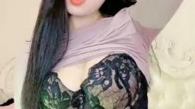性感美女骚货！吊带黑白丝袜！讲故事被姐夫操，骚话不断狂扣穴，从下往上视角扣弄