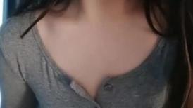 想要爸爸抱！纯欲系天花板！顶级尤物美少女，白皙皮肤漂亮眼睛，道具疯狂捅嫩穴