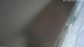 科技楼蹲守背带裙披肩发少妇 嫩唇肥逼擦逼纸要好好闻一闻