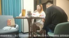 【只想做一名合格的舔狗】，泡良，这次是年轻小妹妹，20岁，小骚逼一开始挺矜持，挑逗许久推倒，逼逼好紧干着真开心