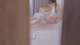 超火露脸清纯萝莉【5XSQ】 小小年纪就这么放荡，少女刚发育好的胴体让人流口水 粉嫩小穴被灌满精液 下 (2)