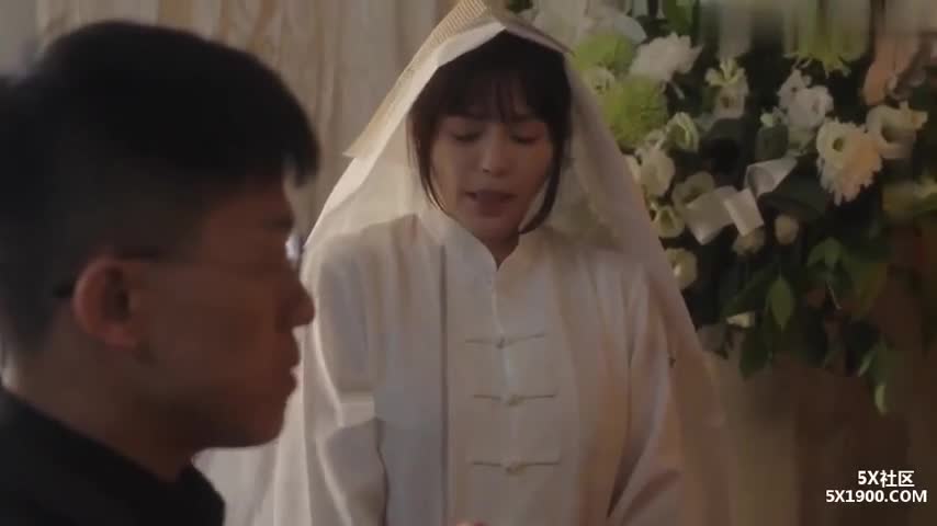 国产AV-0337未亡人在灵堂偷情