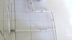 办公楼女厕全景偷拍几位美女职员嘘嘘 还有一只无毛的小白虎3-2