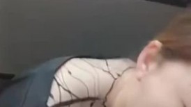 极品反差婊：朋友的反差婊女友，私底下又骚又贱，被大屌征服，一副楚楚可怜的模样吞食大屌！