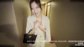 FC2 4595758 【秘密】顶级时装模特的美丽裸体。19岁拥有压倒性风格和成熟度的美女模特。在街上向男人炫耀自己的美貌和美腿，与粉丝的低曝光和超脱SEX视频。