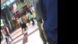 FC2 4598245 [原始・【无码】逆向搭讪，将一位身穿及膝袜的高挑美少女介绍给朋友，然后突然生猛插入！！充满阴道分泌物的硬活塞！！呻吟声夹杂着叹息声！！原版包含未公开的镜头！！