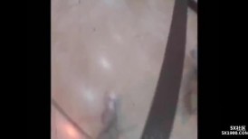 FC2 4598245 [原始・【无码】逆向搭讪，将一位身穿及膝袜的高挑美少女介绍给朋友，然后突然生猛插入！！充满阴道分泌物的硬活塞！！呻吟声夹杂着叹息声！！原版包含未公开的镜头！！
