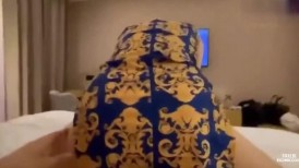 【偷情公司女同事】和已婚女同事下班开房偷情，骚母狗有性癖喜欢被打屁股掐脖子，对白超级刺激精彩！