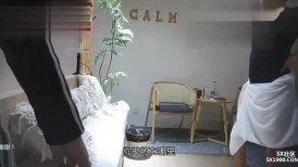 C仔团伙漏网大神重出江湖老司机探花 酒店约炮模特身材肤白腿长初次出来兼职的少妇有点放不开