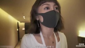 天使映画，剧情系列《素人女子图鉴-淫荡少妇约炮实录》高潮连续喷水，中出内射
