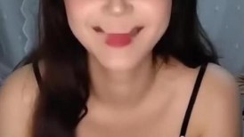 【骚朵儿】第七弹，顶级骚货反差女神，和榜一激情大战，口交吃鸡爆满骚穴