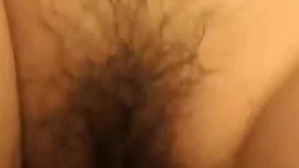 小哥酒店约炮漂亮学妹换上学生制服 各种姿势爆操她的小嫩B