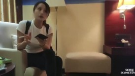 漂亮大奶小姐姐 后面你太牛逼了 我一紧张就会很紧 身材苗条大长腿 大哥扶腰后入逼逼一夹就缴械