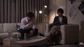 [无码破解]STARS-568 药物诱发同房性行为NTR 我恨我的前男友他是世上最坏最有男子气概的男人...他让我喝了春药...XXX。夏目响ひか