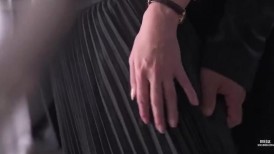 [无码破解]DLDSS-384 我是一个普通的办公室女士，我已经沉迷于让我潮吹的淫秽指交。峰玲子