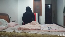 【真实剧情】援交伪娘「黑寡妇」「黑色玫瑰」公寓接客，瞒天过海勾引帅哥操菊花，有成功有翻车，非常搞笑！【第五弹】1071 - 10