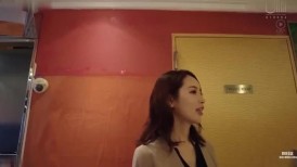 [无码破解]NPJS-137 出差期间翘班和女同事去情趣酒店喝酒【私拍】