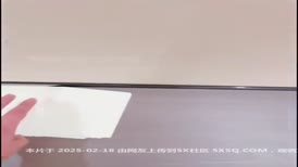 最新乱伦作品！小舅和外甥女的虐恋！外甥女才19岁 全身都很嫩 天然白虎萝莉，趁她喝多 下面超级紧 小舅差点没忍住内射