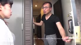 天使 天然素人 022125_01 一个丰满的、像棉花糖一样柔软的大胸女孩来拜访你并卖她的内衣！
