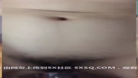 极品反差婊 无套暴操极品颜值反差婊，看这逼都知道被多少大鸡吧插过了淫语频出呻吟好听完美露脸！