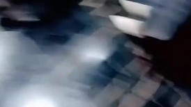 KTV勾引到厕所打炮 对白清晰有趣，各种无套后入狂艹，十分刺激