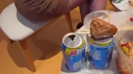 绿帽人妻 劝说老婆穿开档丝和朋友出去游玩 醉意上头让老婆睡梦被人无套内射 醒来直呼太尴尬了