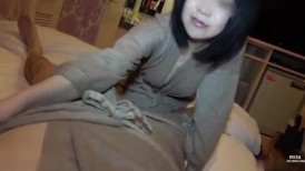 FC2 4640721 *到16号为止80%OFF* [口交] [口交] 借钱给我的已婚女人的手淫和口交技术太好了，我忍不住在她的嘴里射了很多精。