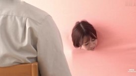 [无码破解]DVMM-211 普通男女监控AV：脸是老公的/身体是NTR！一名已婚女子在她毫无戒心的丈夫面前，只把脸从墙上的一个洞里探出来，在与大鸡巴做爱时不断地被射中，以便他不被抓住！