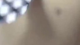 极品稀缺唯美重磅】调教白幼瘦学妹裸体拍照和宿舍拍自慰视频流出 刚入大学的妹子漂亮全裸真嫩啊 高清720P原版MN (3)