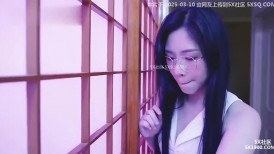 【国产传媒】茶理【逃学满足性成瘾,强奸家访女导师】