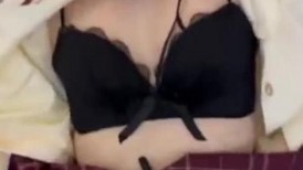 拼顺风车邂逅的一个JK眼镜小妹❤️先夸她的小熊背包很可爱,然后约她一起吃个饭,最后让我免费操