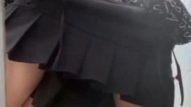 精品厕拍】，刁钻角度，脸穴同框极限偸拍，女蹲厕各种类型少妇小姐姐大小便，太有感觉了