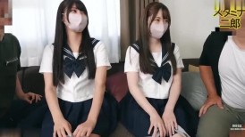 FC2 4656858 首周4折【首部影片】2人萌神☆白皙丰满美女Mei-chan＆黑发长美巨乳Hina-chan以坚毅的姿态，在恶魔的猛烈操逼下翻白眼失去意识的初次中出小猫【神篇。赠品：3次续杯 [有]