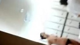 贵在真实】，汤泉生活馆，猥琐女暗藏摄像头全程偸拍女士间春色，换衣间各式各样小姐姐裸奔_ (6)